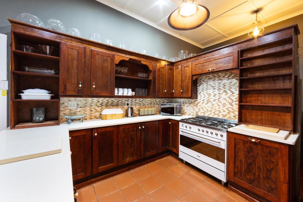Royal Tree Guest House Почефструм Экстерьер фото
